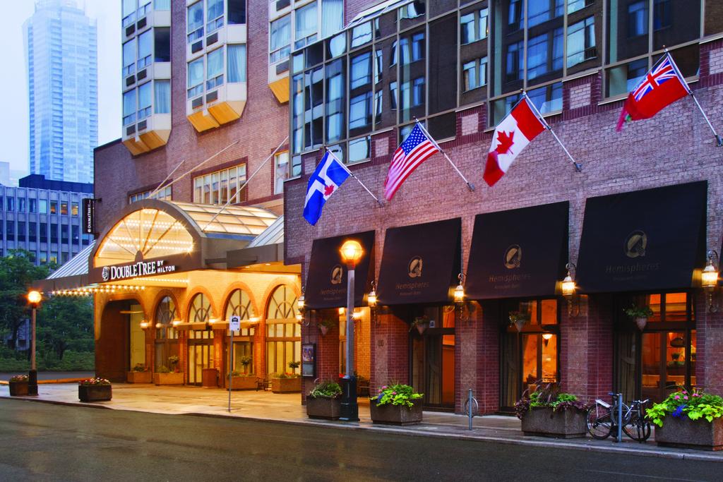 Vacation Hub International - VHI - Travel Club - DoubleTree by Hilton Hotel Toronto Downtown