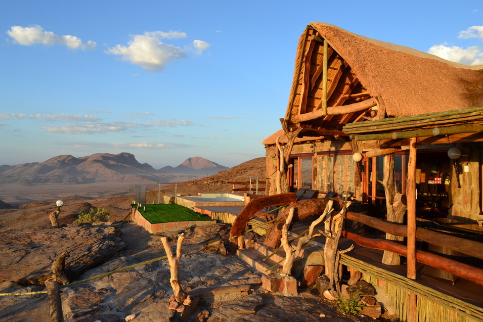 Vacation Hub International - VHI - Travel Club - Namib's Valley of a Thousand Hills