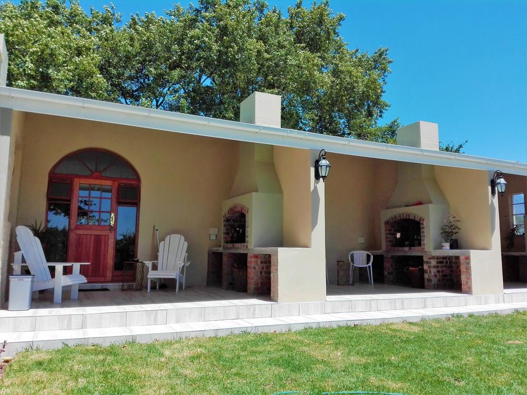 Vacation Hub International - VHI - Franschhoek Farm Cottages