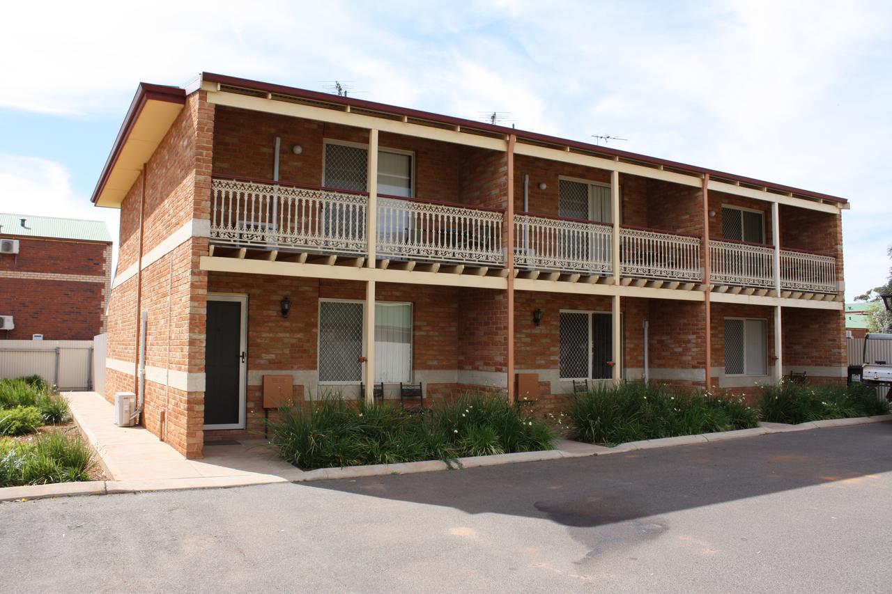 Vacation Hub International - VHI - Travel Club - Quality Inn Railway