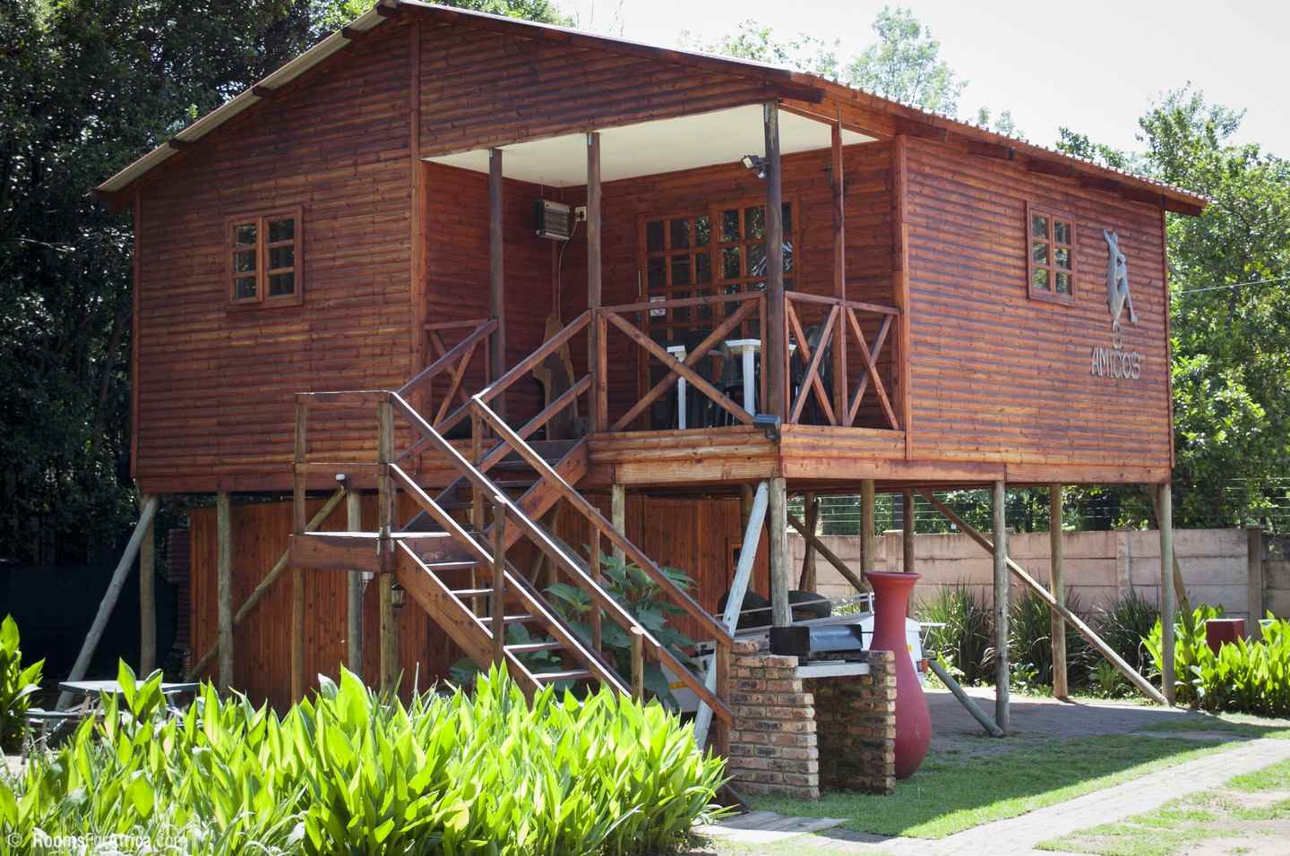 Vacation Hub International - VHI - Travel Club - Three Amigos Guesthouse