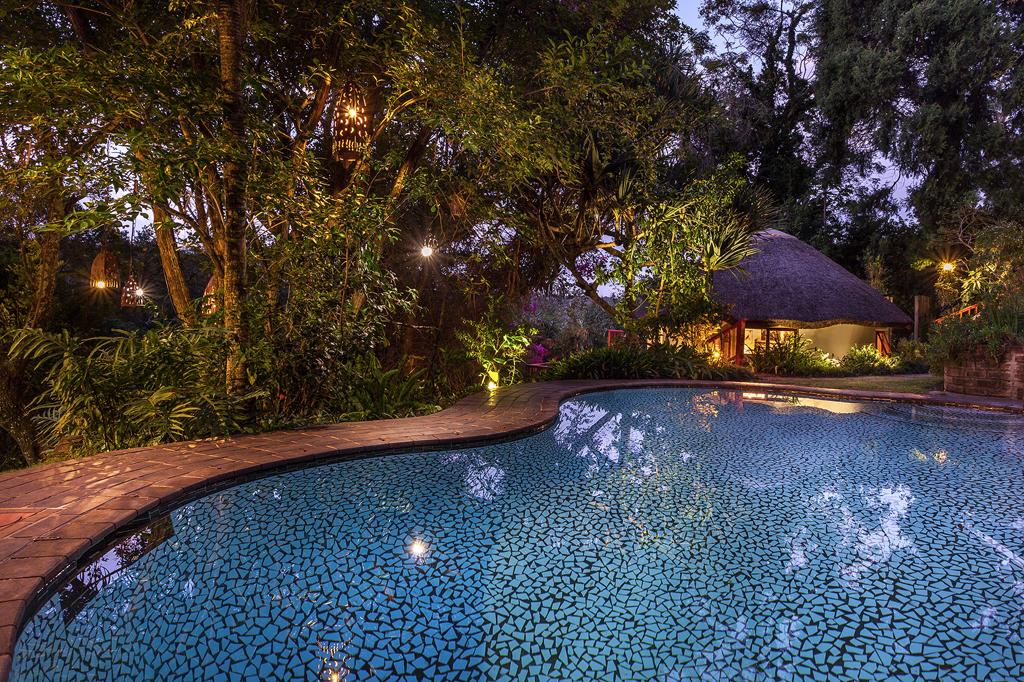 Vacation Hub International - VHI - The Loerie Hide Bed & Breakfast