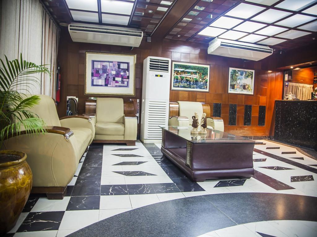Vacation Hub International - VHI - Travel Club - Peacock All Suites