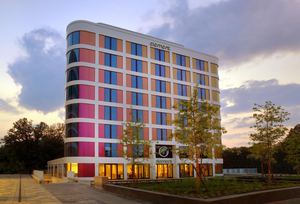 Vacation Hub International - VHI - Travel Club - Element Frankfurt Airport