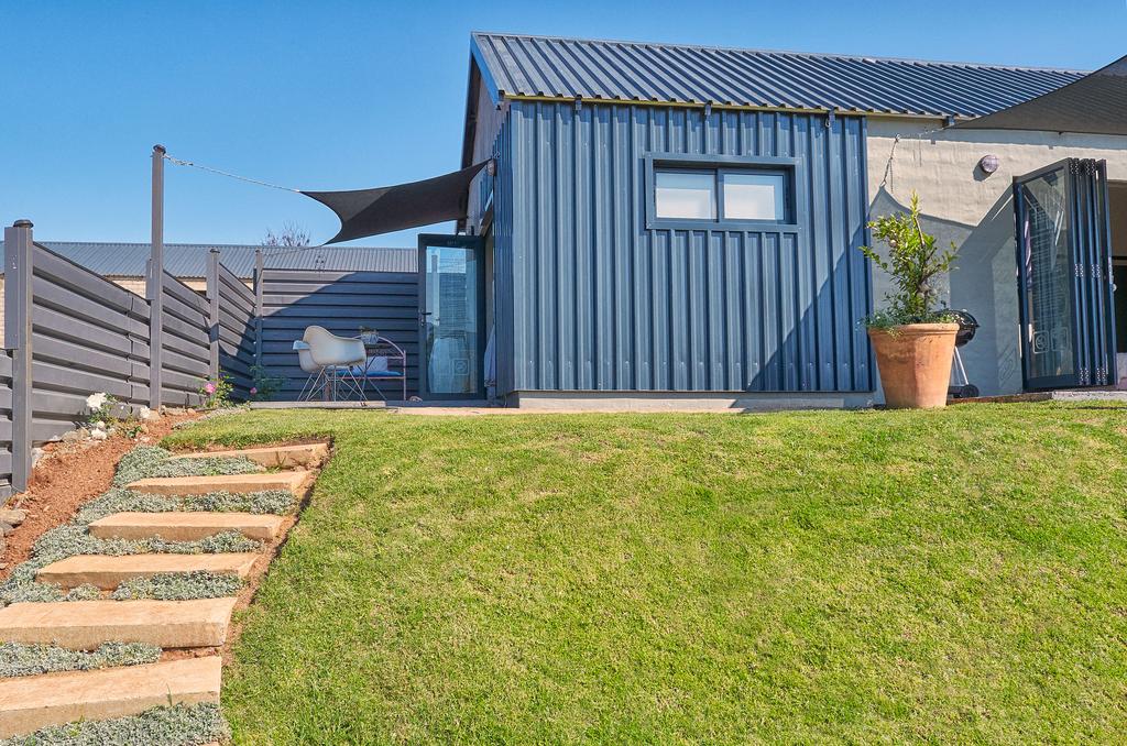 Vacation Hub International - VHI - Lola's Self Catering Accommodation