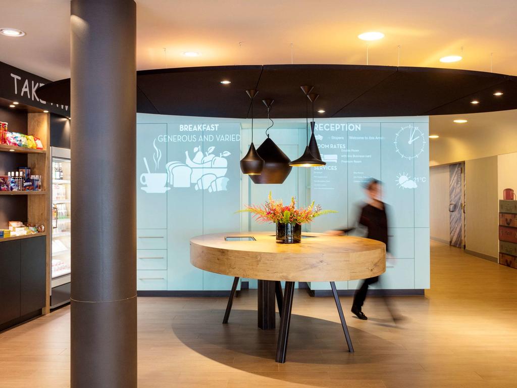 Vacation Hub International - VHI - Travel Club - Hotel ibis Amsterdam Centre Stopera