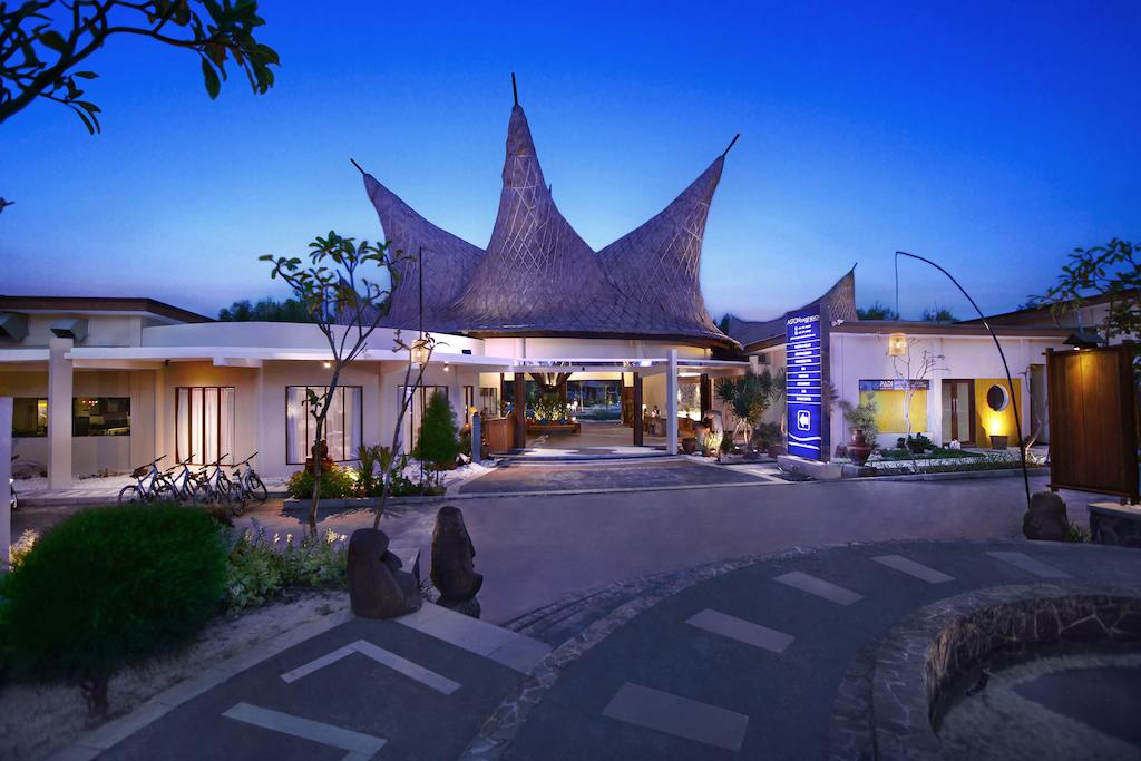 Vacation Hub International - VHI - Travel Club - Aston Sunset Beach Resort