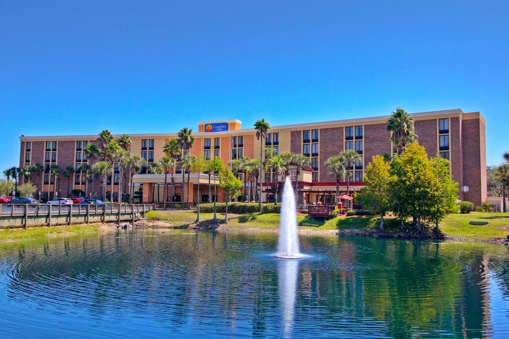 Vacation Hub International - VHI - Travel Club - Comfort Inn Maingate