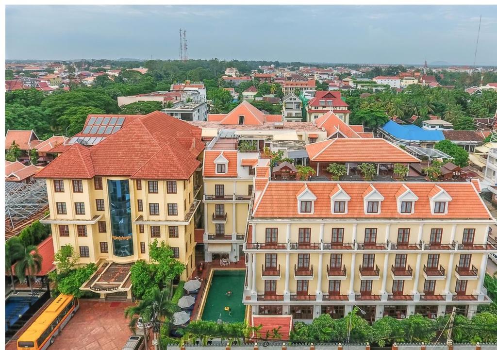 Vacation Hub International - VHI - Travel Club - Royal Crown Hotel&Spa