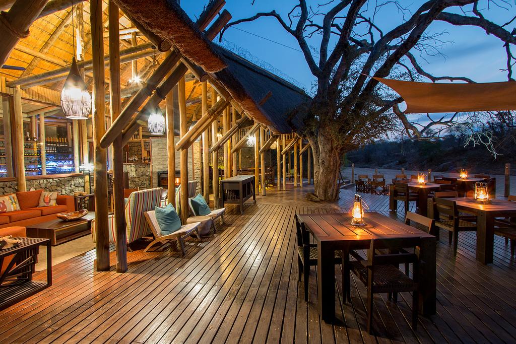 Vacation Hub International - VHI - Travel Club - Rhino Post Safari Lodge