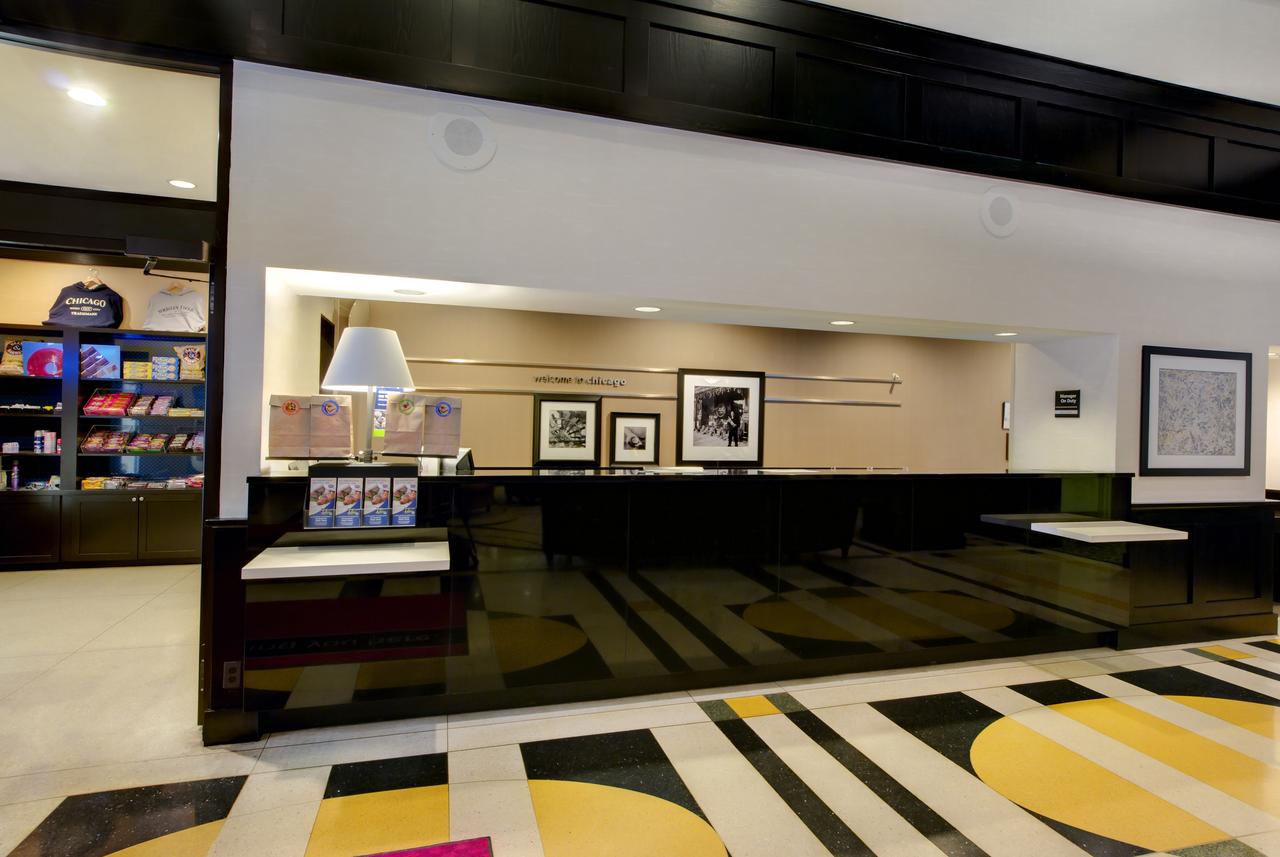Vacation Hub International - VHI - Travel Club - Hampton Inn & Suites Chicago-Downtown