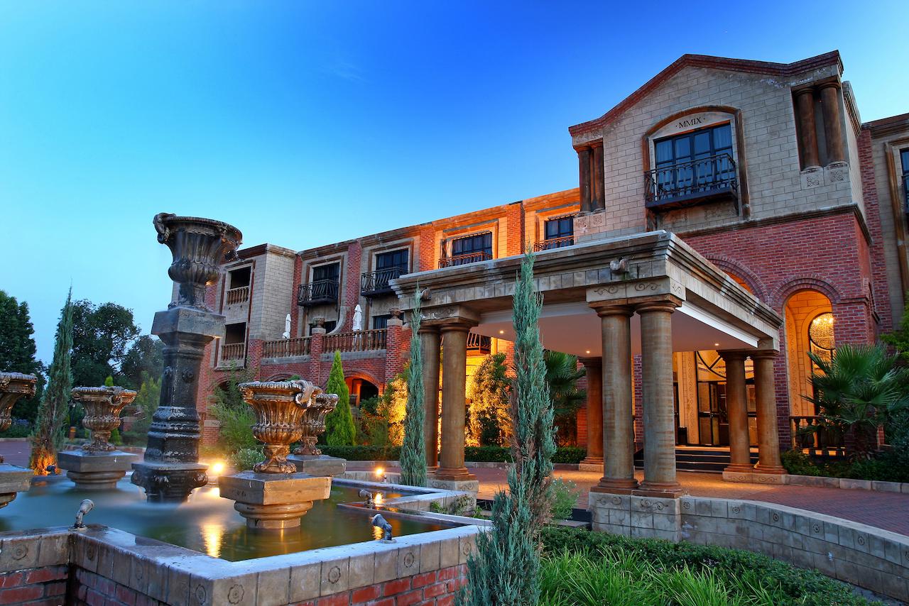 Vacation Hub International - VHI - Velmore Hotel & Spa