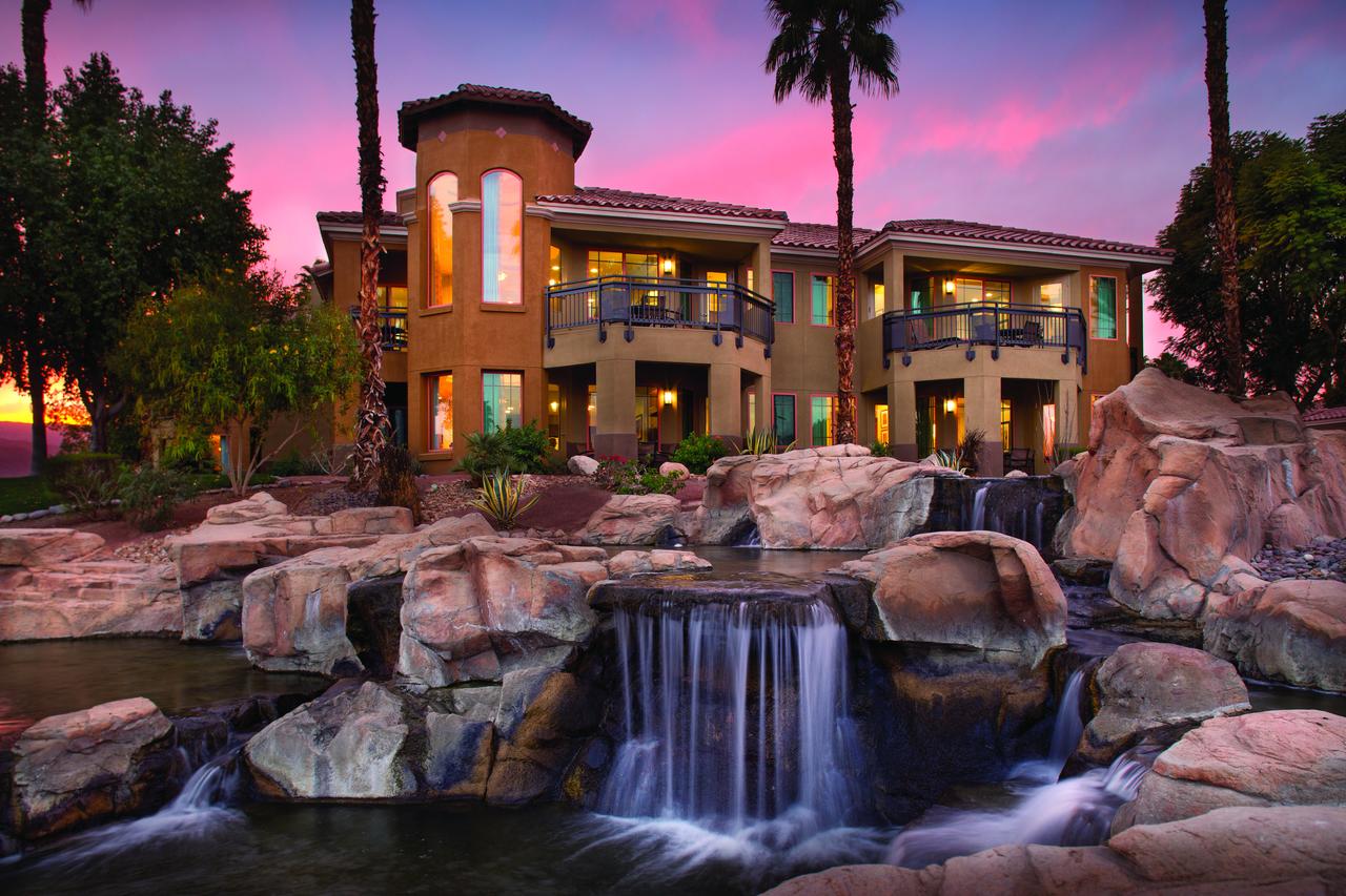 Vacation Hub International - VHI - Travel Club - Marriott's Desert Springs Villas II