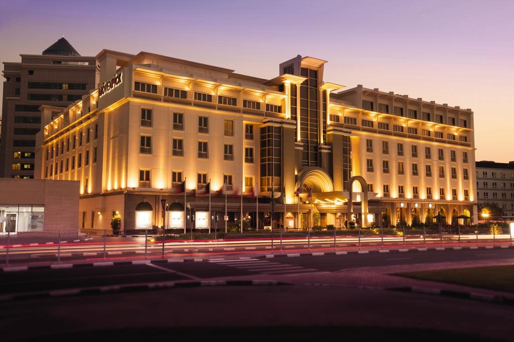 Vacation Hub International - VHI - Travel Club - Mövenpick Hotel & Apartments Bur Dubai