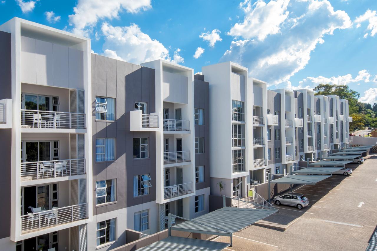 Vacation Hub International - VHI - Travel Club - Insignia Luxury Apartments