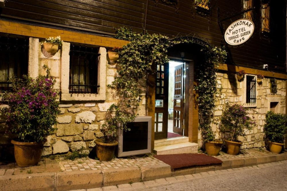 Vacation Hub International - VHI - Travel Club - Tashkonak Studio Suites