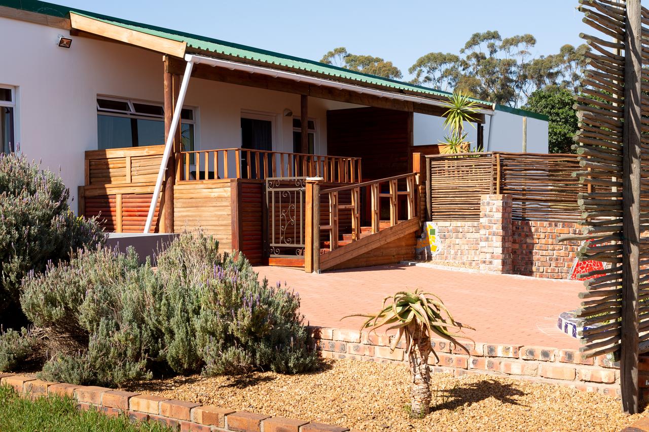 Vacation Hub International - VHI - Travel Club - Capelands Wine Farm