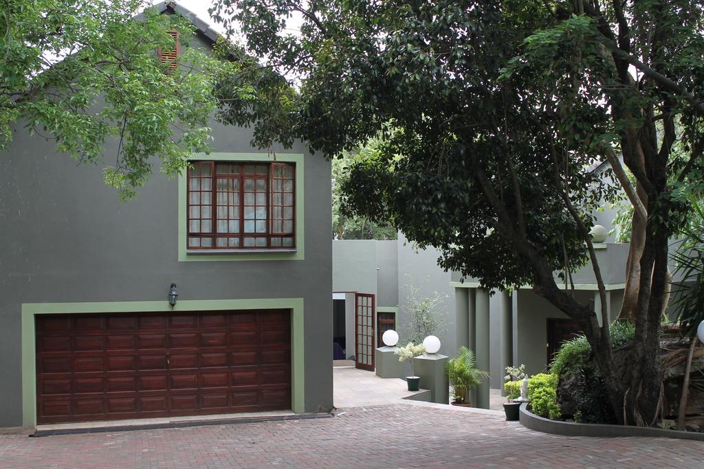 Vacation Hub International - VHI - Travel Club - Mbombela Exclusive Guest House-Daleen