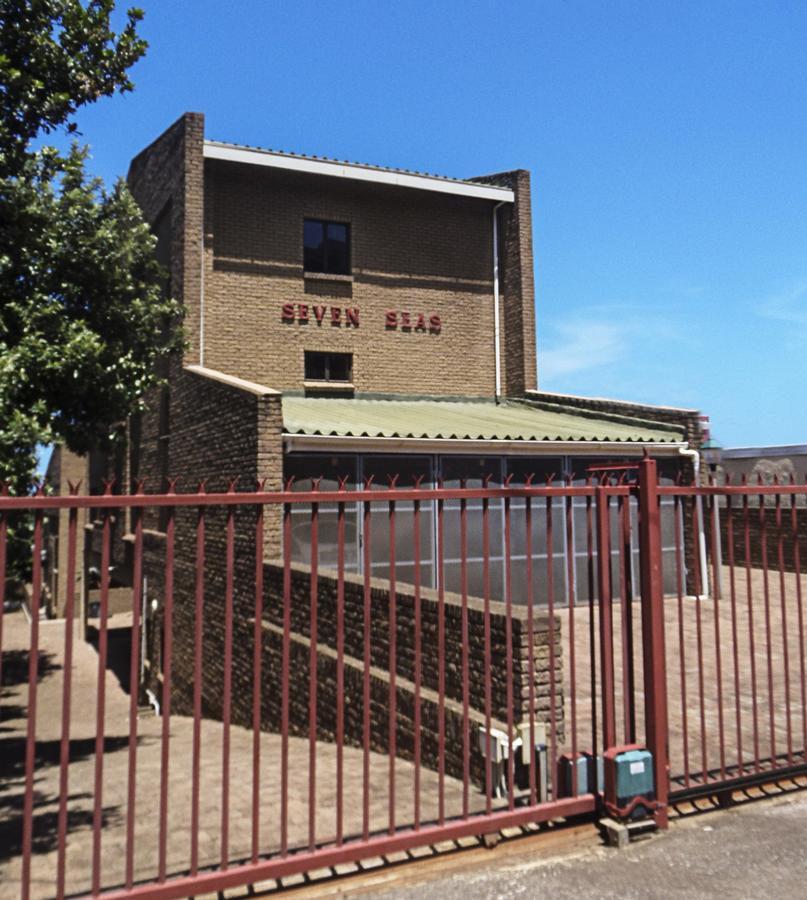 Vacation Hub International - VHI - Travel Club - 7 Seas SA Holiday Apartment