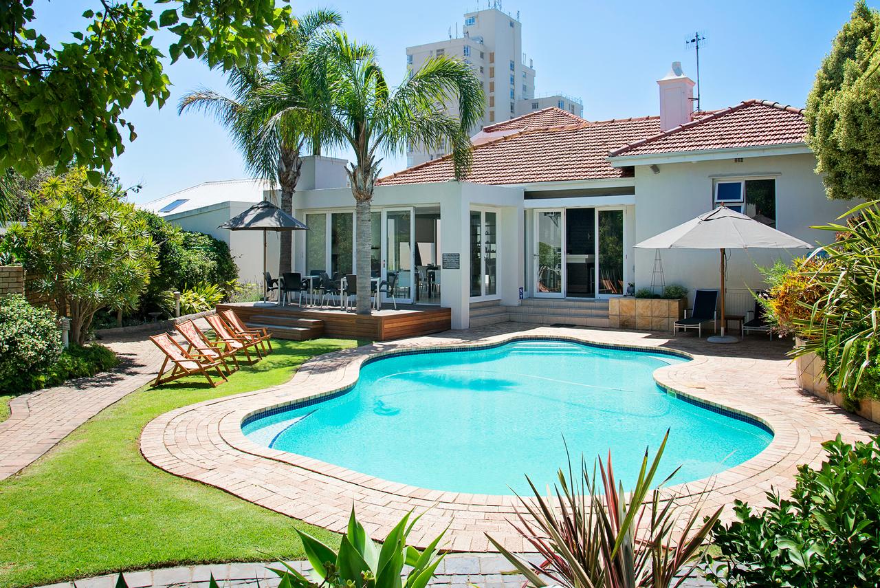 Vacation Hub International - VHI - First Avenue Guesthouse