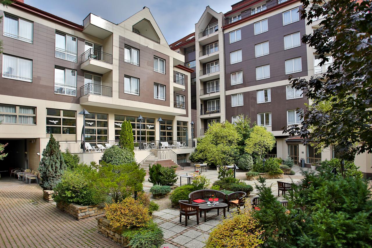 Vacation Hub International - VHI - Travel Club - Adina Apartment Hotel
