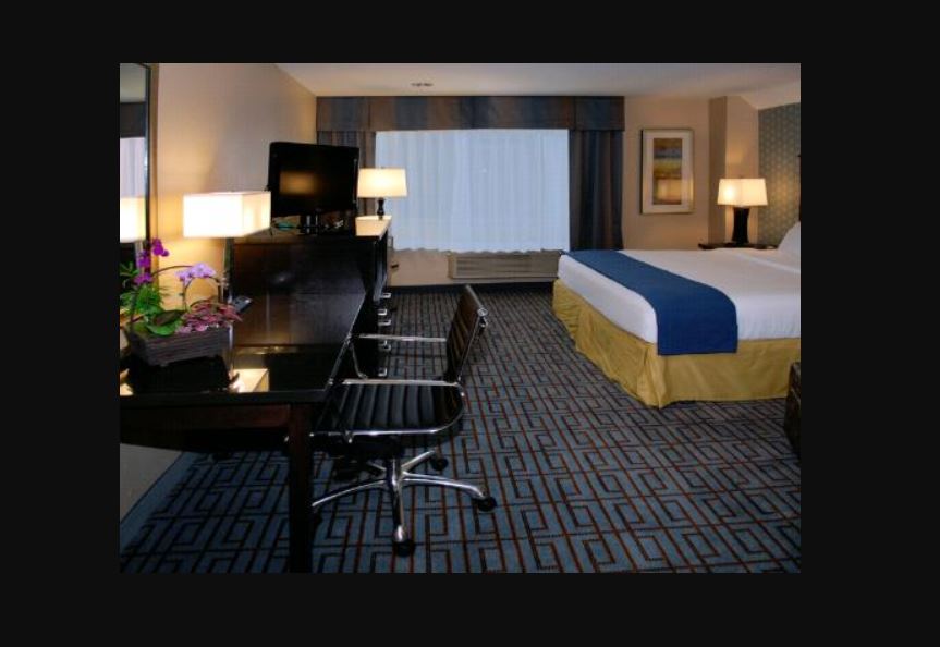 Vacation Hub International - VHI - Travel Club - Holiday Inn Express & Suites Los Angeles Downtown West