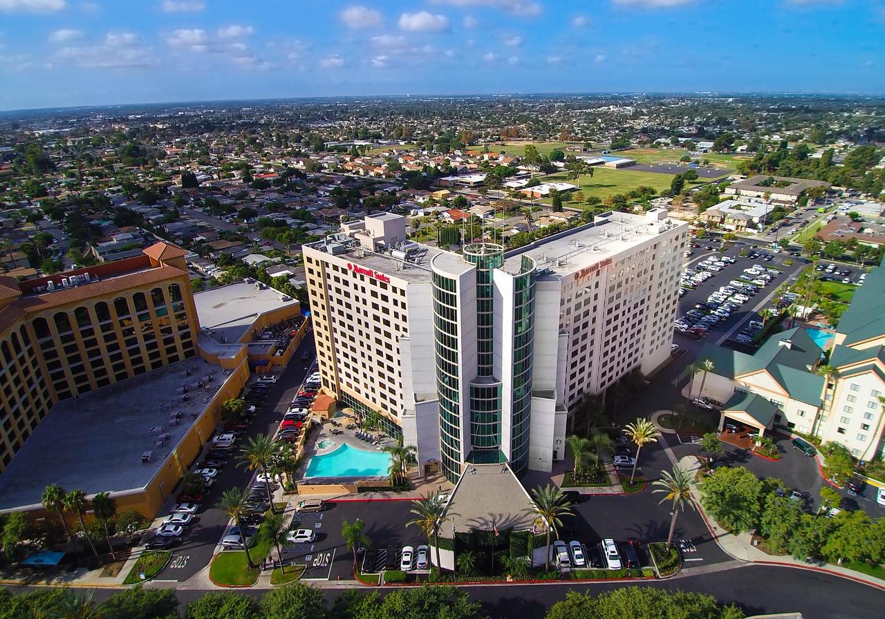 Vacation Hub International - VHI - Travel Club - Anaheim Marriott Suites