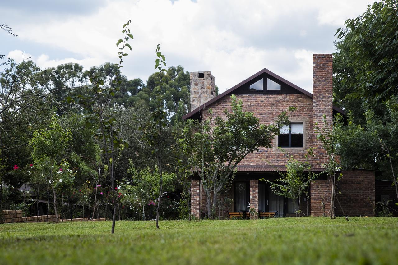 Vacation Hub International - VHI - Travel Club - Tarry-Stone Cottages
