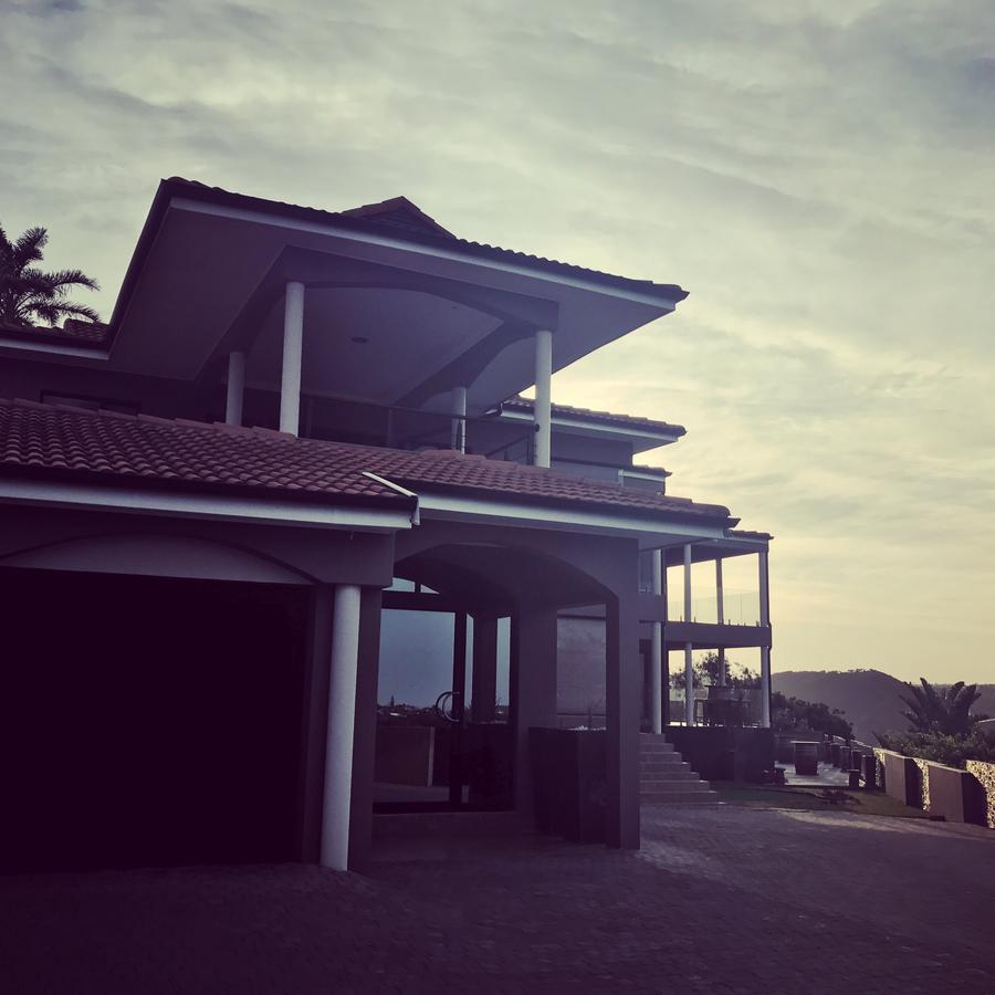 Vacation Hub International - VHI - Travel Club - Cloud 9 On George Randall Drive