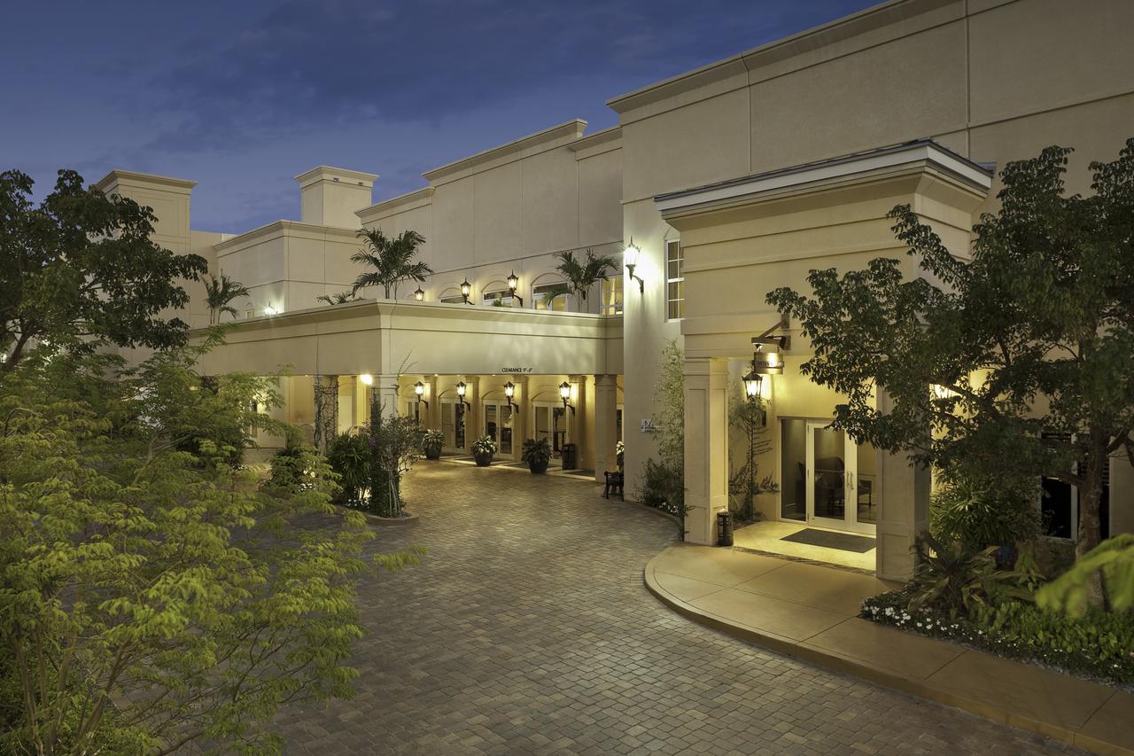 Vacation Hub International - VHI - Travel Club - Key West Marriott Beachside Hotel