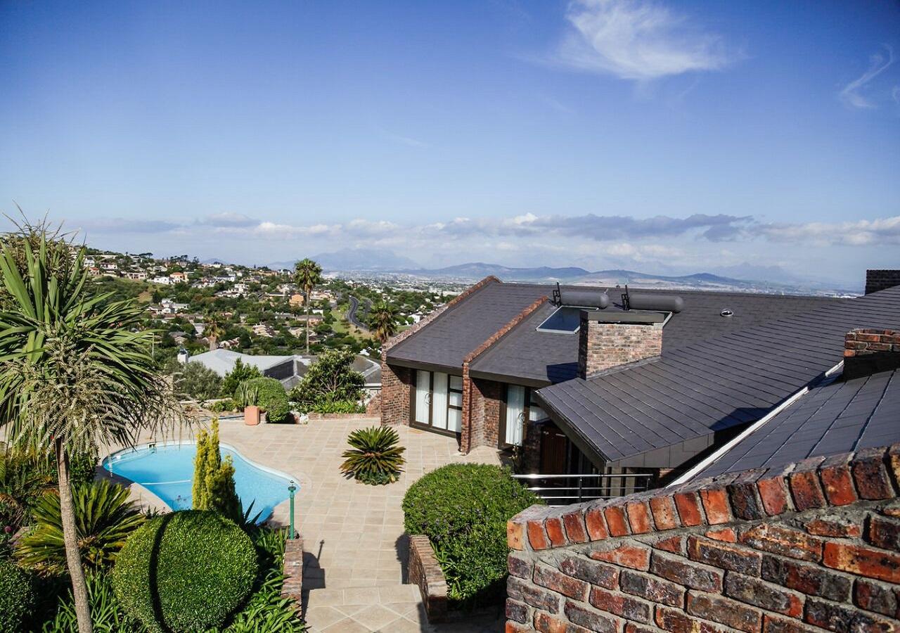 Vacation Hub International - VHI - Travel Club - Hilltop Guesthouse