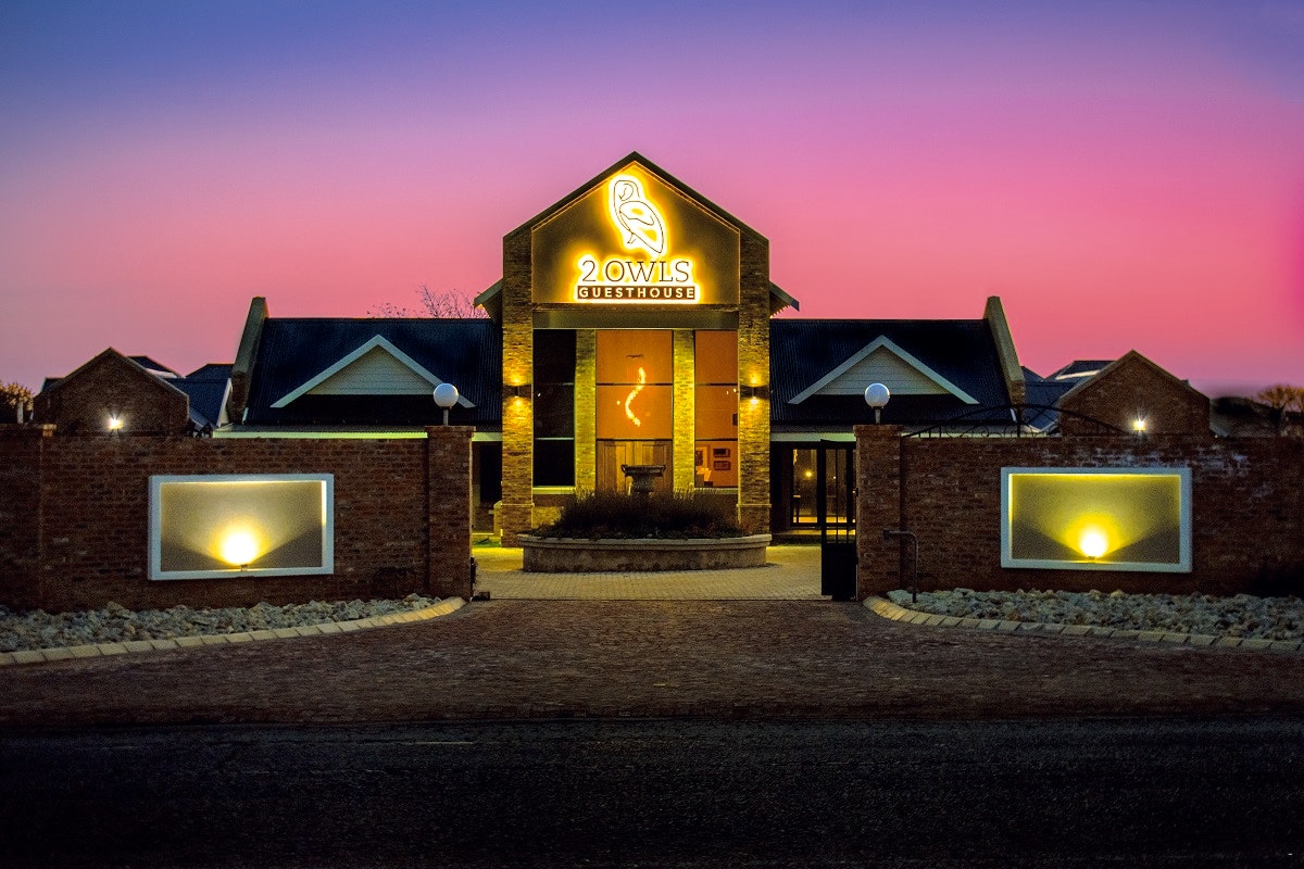 Vacation Hub International - VHI - Travel Club - 2 Owls Guesthouse