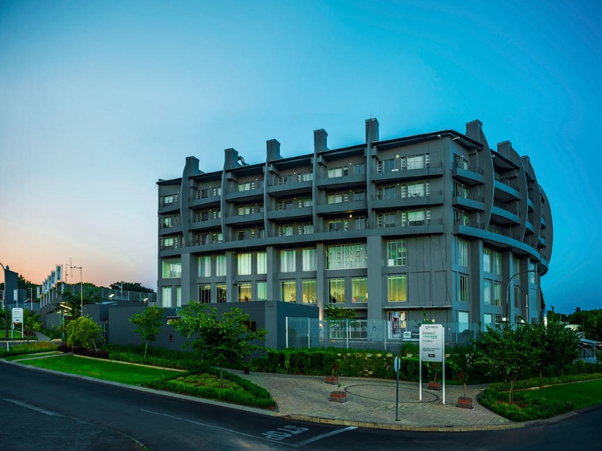 Vacation Hub International - VHI - Travel Club - Genesis Hotel | All Suite Hotel