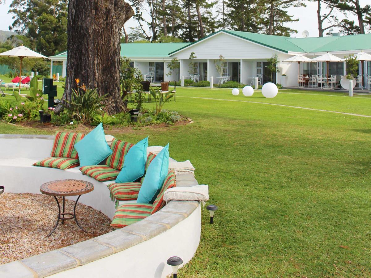 Vacation Hub International - VHI - Travel Club - Lakeside Lodge & Spa