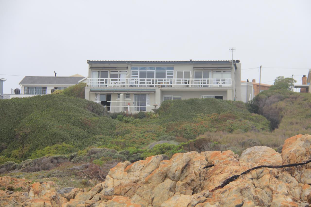 Vacation Hub International - VHI - Travel Club - On the Rocks B&B