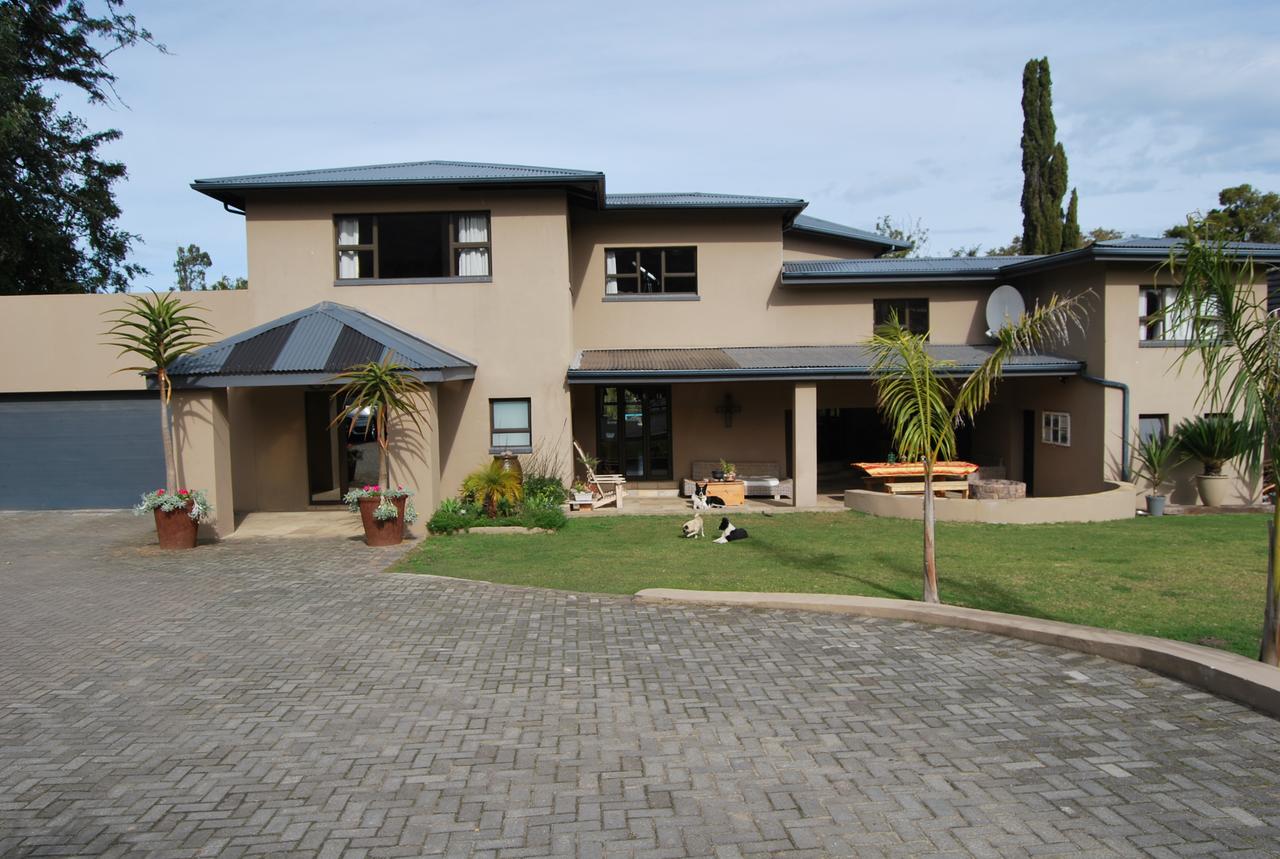 Vacation Hub International - VHI - Travel Club - 15 Witpeer Street Guesthouse