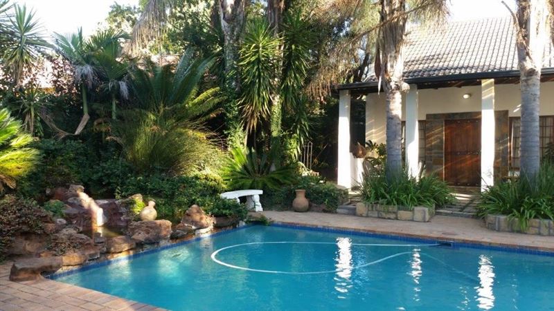 Vacation Hub International - VHI - Travel Club - Six Valk Avenue Self Catering Guest House