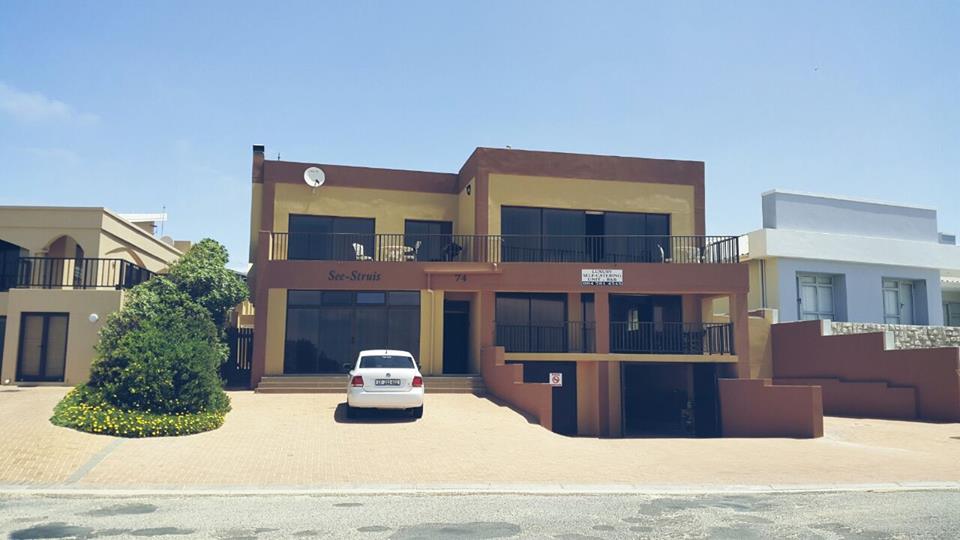 Vacation Hub International - VHI - Travel Club - See-Struis Guest Self-Catering Apartment