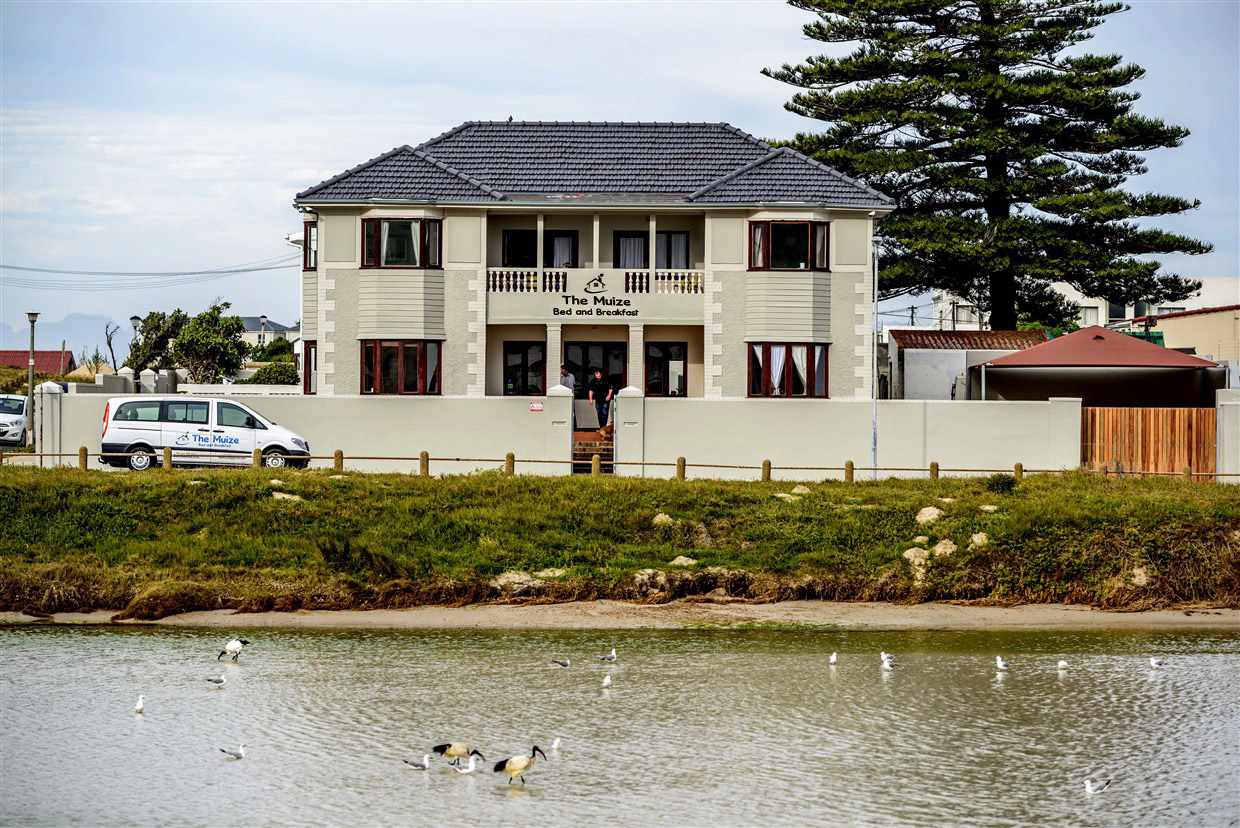 Vacation Hub International - VHI - The Muize Bed and Breakfast