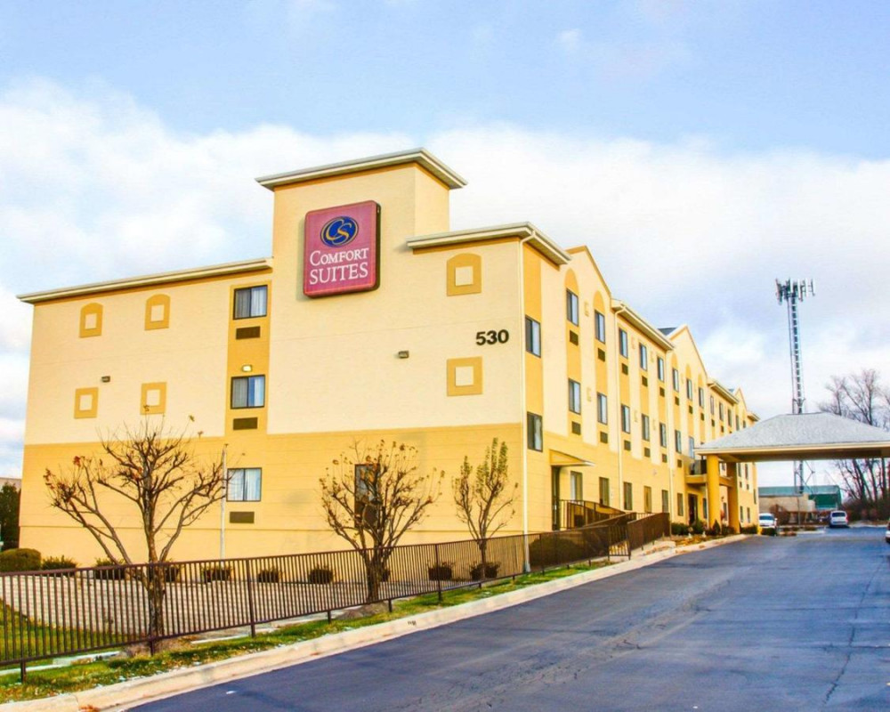 Vacation Hub International - VHI - Travel Club - Comfort Suites Lombard