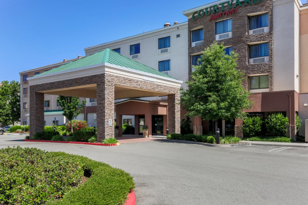 Vacation Hub International - VHI - Travel Club - Courtyard by Marriott Roseville Galleria Mall/Creekside Rid