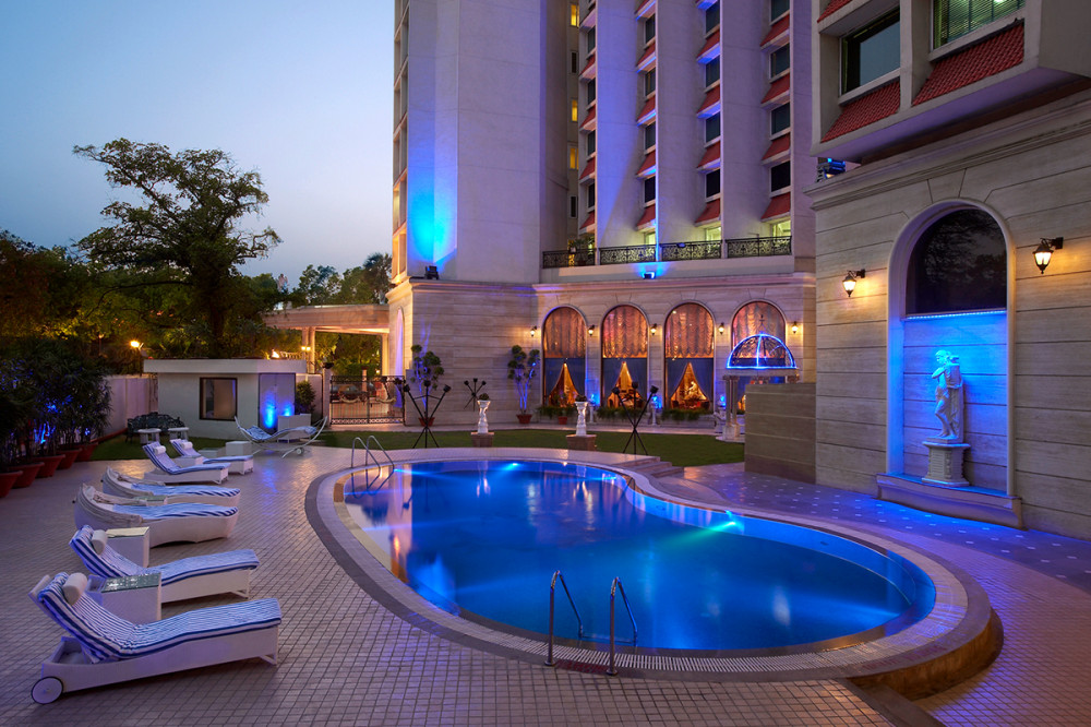 Vacation Hub International - VHI - Travel Club - Royal Plaza Hotel