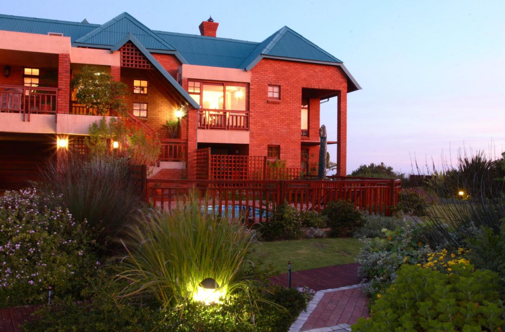 Vacation Hub International - VHI - Travel Club - Dolphin Dunes Guesthouse