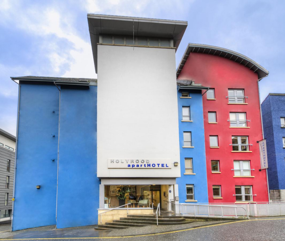 Vacation Hub International - VHI - Travel Club - Holyrood Aparthotel