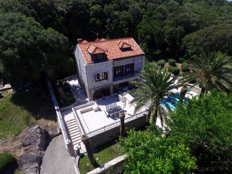 Vacation Hub International - VHI - Travel Club - Villa Erna Dubrovnik