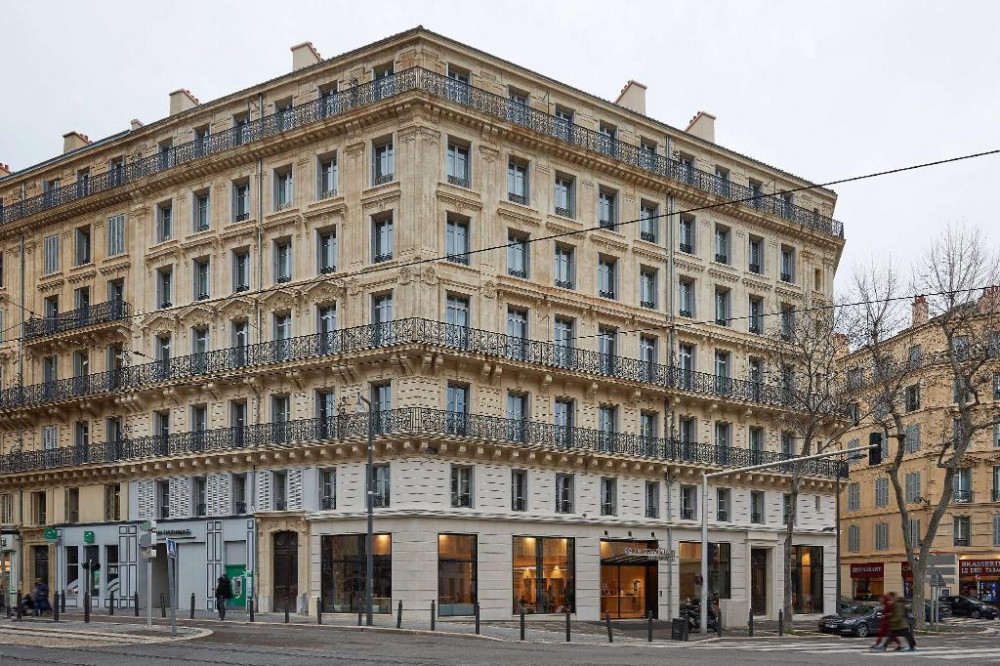 Vacation Hub International - VHI - Travel Club - Hotel NH Collection Marseille