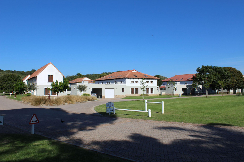 Vacation Hub International - VHI - Travel Club - The Dunes, Keurboomstrand, Dolphin's Playground!