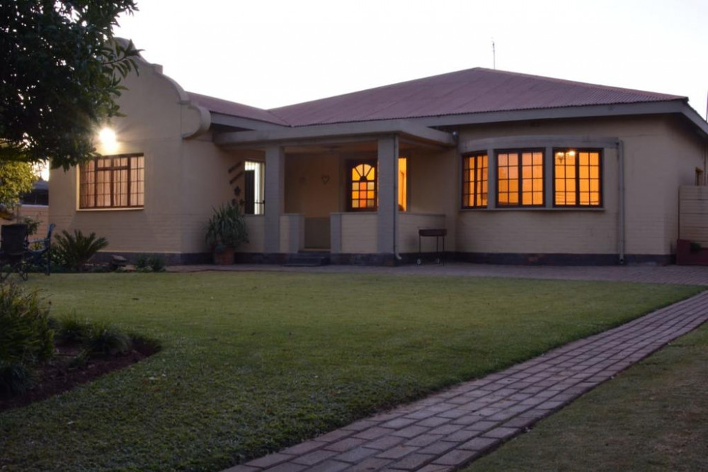 Vacation Hub International - VHI - Travel Club - Modern Farm