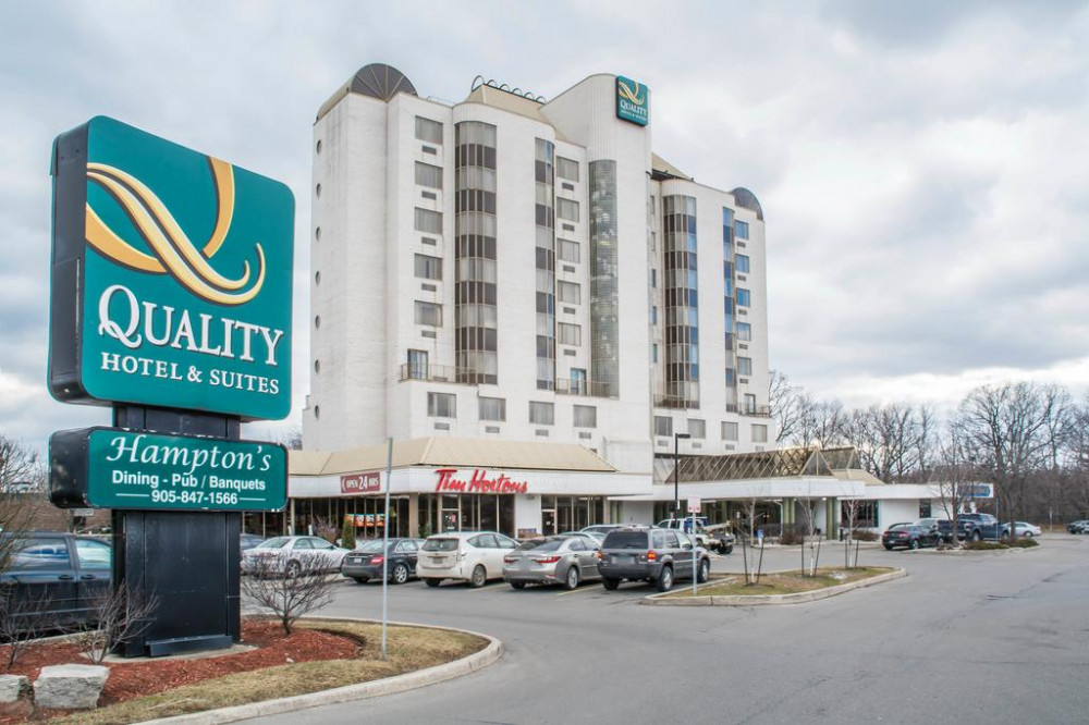 Vacation Hub International - VHI - Travel Club - Quality Suites Oakville