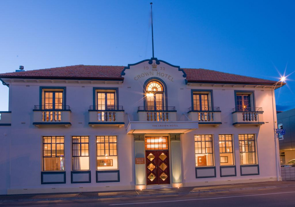 Vacation Hub International - VHI - Travel Club - The Crown Hotel